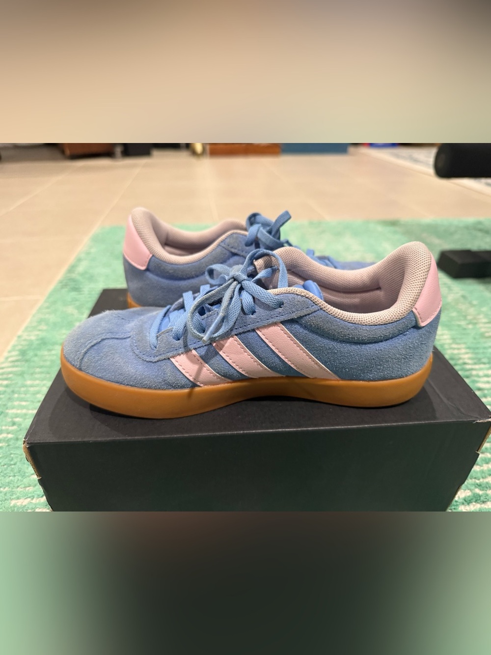 Adidas VL Court 3.0 size 3 kids